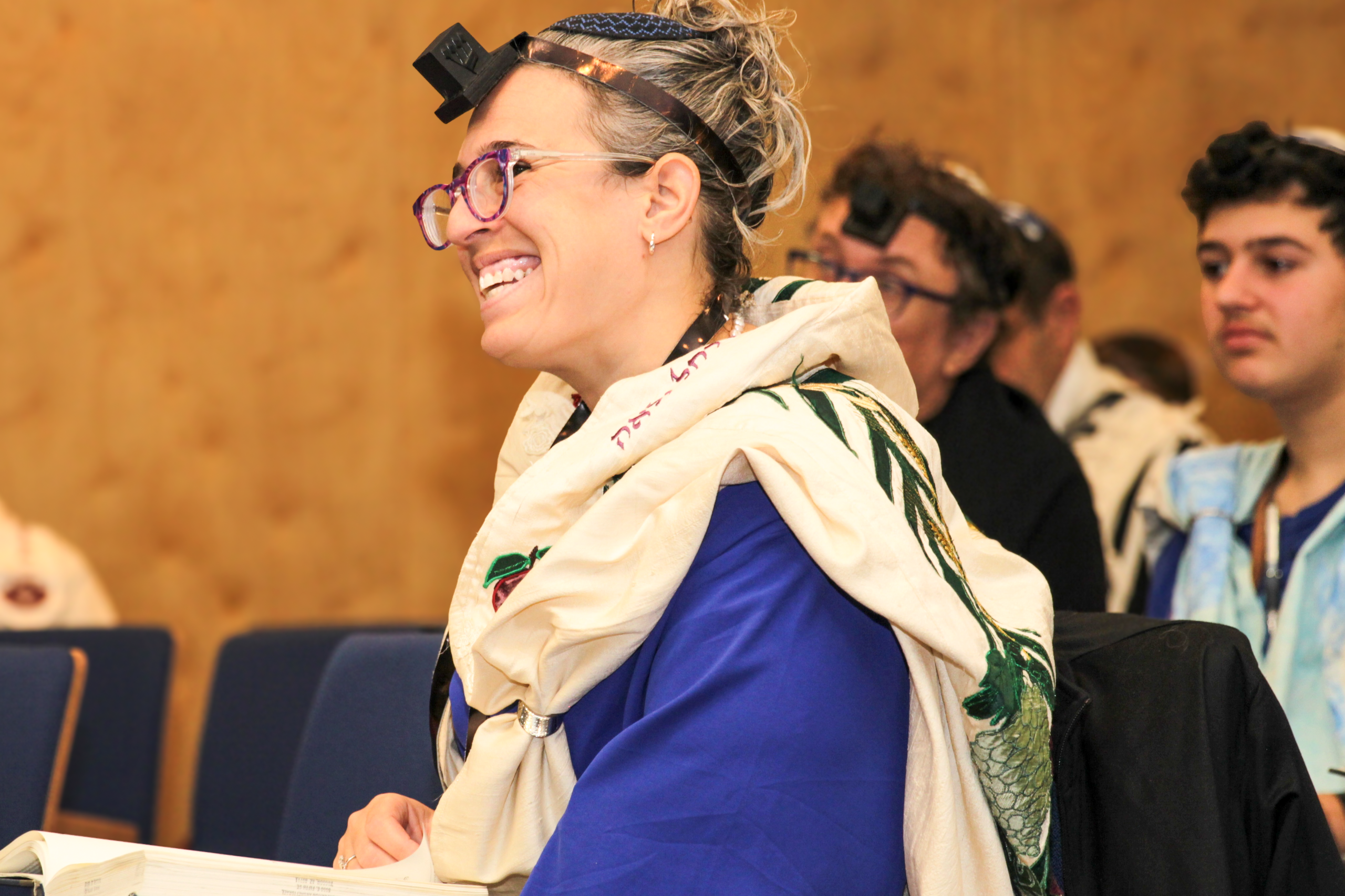 An image of Rabbi Metz at morning minyan